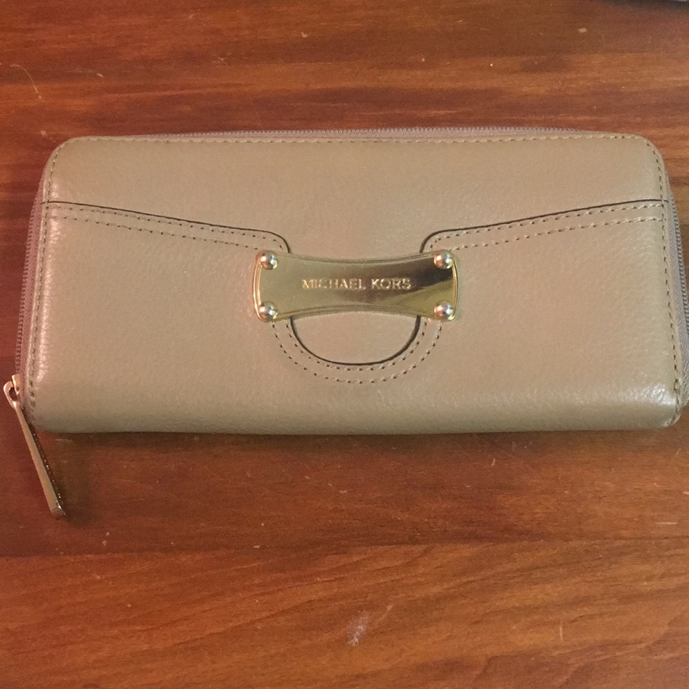 Leather Michael Kors wallet